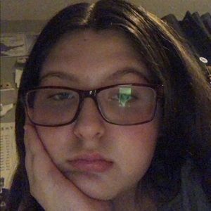 Meet your Posher, Alyssa